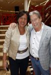 Zeist 26 maart 2023
Hans Kazan viert zijn 70e verjaardag en presenteert zijn boek. Ook krijgt hij een koninklijke onderscheiding in het Figi Theater/Hotel.