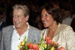Zeist 26 maart 2023
Hans Kazan viert zijn 70e verjaardag en presenteert zijn boek. Ook krijgt hij een koninklijke onderscheiding in het Figi Theater/Hotel. Ook zijn vrouw Wendy is er natuurlijk bij.