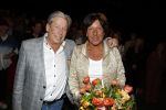 Zeist 26 maart 2023
Hans Kazan viert zijn 70e verjaardag en presenteert zijn boek. Ook krijgt hij een koninklijke onderscheiding in het Figi Theater/Hotel. Ook zijn vrouw Wendy is er natuurlijk bij.