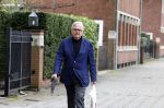 Amsterdam 31 maart 2023
Harry Mens wandelend door Amsterdam zuid.