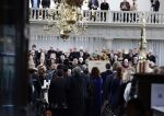 Amsterdam 15 april 2023
Herdenkingstdienst vooraf aan de begrafenis van Huub Oosterhuis in de Westertoren . Daarna gingen ze met de boot naar begraafplaats Zorgvlied