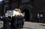 Amsterdam 15 april 2023
Herdenkingstdienst vooraf aan de begrafenis van Huub Oosterhuis in de Westertoren . Daarna gingen ze met de boot naar begraafplaats Zorgvlied
