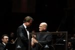 Amsterdam 18 april 2023
Jaap v Zweden krijgt de concertgebouwprijs 2023 in het concertgebouw uit handen van directeur Simon Reinink .