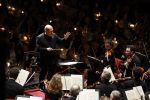 Amsterdam 18 april 2023
Jaap v Zweden krijgt de concertgebouwprijs 2023 in het concertgebouw uit handen van directeur Simon Reinink .
