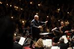 Amsterdam 18 april 2023
Jaap v Zweden krijgt de concertgebouwprijs 2023 in het concertgebouw uit handen van directeur Simon Reinink .