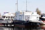 Loosdrecht 4 april 2023
Jan Slagter heeft de boot van Jeroen Pauw gekocht en ligt  aan de Loosdrechtse plassen