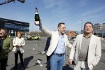 Rotterdam 5 april 2023
John de Bever en Kees de Bever maken bekend dat ze samen in AHOY op gaan treden.