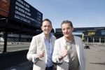 Rotterdam 5 april 2023
John de Bever en Kees de Bever maken bekend dat ze samen in AHOY op gaan treden.
