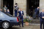 Amsterdam 12 april 2023
Staatsbezoek Macron aan Nederland .  Ook zijn vrouw Brigitte was aanwezig alsmeder Koning Willem Alexander en Koningin Maxima . Hier verlaten ze paleis op de Dam.