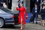 Amsterdam 12 april 2023
Staatsbezoek Macron aan Nederland .  Ook zijn vrouw Brigitte was aanwezig alsmeder Koning Willem Alexander en Koningin Maxima . Hier verlaten ze paleis op de Dam.