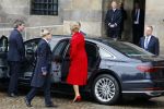 Amsterdam 12 april 2023
Staatsbezoek Macron aan Nederland .  Ook zijn vrouw Brigitte was aanwezig alsmeder Koning Willem Alexander en Koningin Maxima . Hier verlaten ze paleis op de Dam.