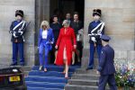 Amsterdam 12 april 2023
Staatsbezoek Macron aan Nederland .  Ook zijn vrouw Brigitte was aanwezig alsmeder Koning Willem Alexander en Koningin Maxima . Hier verlaten ze paleis op de Dam.