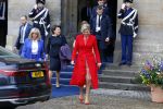 Amsterdam 12 april 2023
Staatsbezoek Macron aan Nederland .  Ook zijn vrouw Brigitte was aanwezig alsmeder Koning Willem Alexander en Koningin Maxima . Hier verlaten ze paleis op de Dam.