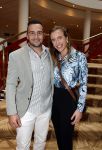 Zeist 26 maart 2023
Hans Kazan viert zijn 70e verjaardag en presenteert zijn boek. Ook krijgt hij een koninklijke onderscheiding in het Figi Theater/Hotel. Lara Kazan met man