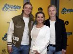 Amsterdam 3 april 2023
Premiere Grease in het DeLaMar theater.
Mariska v Kolck met zoons