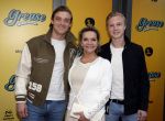 Amsterdam 3 april 2023
Premiere Grease in het DeLaMar theater.
Mariska v Kolck met zoons