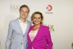 Amsterdam 29 maart 2023
Premiere Docu Max Verstappen in Tuschinski  die uitgezonden gaat worden op Viaplay.
Mariska v kolck kwam met haar zoon