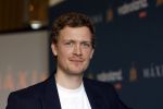 Amsterdam 16 maart 2023
Presentatie serie over koningin Maxima die Videoland uit gaat zenden.
Presentatie was in het Amstel Hotel . Martijn lakemeier Gaat Koning Willem Alexander spelen en de Argentijnse actrice Delfina Chaves speelt Koningin Maxima . Daphne Bunskoek presenteerde het.
Ook Peter v d Vorst en Rachel van Bommel (producente) waren ook aanwezig.