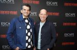 Amsterdam 30 maart 2023
Premiere show forever young in de escape.
Maurice Wijnen met partner