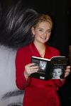 Noordwijk 30 maart 2023
Boekpresentatie Maxime Meiland in de winkel van haar zus Montana.
Verder Aanwezig Martien Meiland Erica Meiland en haar man Leroy Molkenboer en hun kinderen Claire en Vive. Ook de schrijver van het boek Jan Dijkgraaf.