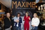 Noordwijk 30 maart 2023
Boekpresentatie Maxime Meiland in de winkel van haar zus Montana.
Verder Aanwezig Martien Meiland Erica Meiland en haar man Leroy Molkenboer en hun kinderen Claire en Vive. Ook de schrijver van het boek Jan Dijkgraaf.