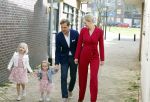 Noordwijk 30 maart 2023
Boekpresentatie Maxime Meiland in de winkel van haar zus Montana.
Verder Aanwezig Martien Meiland Erica Meiland en haar man Leroy Molkenboer en hun kinderen Claire en Vive. Ook de schrijver van het boek Jan Dijkgraaf.