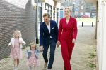 Noordwijk 30 maart 2023
Boekpresentatie Maxime Meiland in de winkel van haar zus Montana.
Verder Aanwezig Martien Meiland Erica Meiland en haar man Leroy Molkenboer en hun kinderen Claire en Vive. Ook de schrijver van het boek Jan Dijkgraaf.