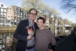 Amsterdam 5 april 2023
Nicci Gerrard en Sean French , het schrijvers echtpaar Nicci French met hun nieuwe boek in het centrum van Amster. Ze sliepen in het Ambassade Hotel.