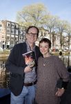 Amsterdam 5 april 2023
Nicci Gerrard en Sean French , het schrijvers echtpaar Nicci French met hun nieuwe boek in het centrum van Amster. Ze sliepen in het Ambassade Hotel.