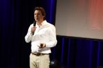 Zeist 26 maart 2023
Hans Kazan viert zijn 70e verjaardag en presenteert zijn boek. Ook krijgt hij een koninklijke onderscheiding in het Figi Theater/Hotel. Oscar Kazan