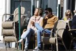 Amsterdam 2 april 2023
Schrijfster Patricia Snel met partner op terras.