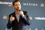Amsterdam 16 maart 2023
Presentatie serie over koningin Maxima die Videoland uit gaat zenden.
Presentatie was in het Amstel Hotel . Martijn lakemeier Gaat Koning Willem Alexander spelen en de Argentijnse actrice Delfina Chaves speelt Koningin Maxima . Daphne Bunskoek presenteerde het.
Ook Peter v d Vorst en Rachel van Bommel (producente) waren ook aanwezig.