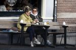 Amsterdam 24 maart 2023
Prinses Annette en een vriendin drinken kopje thee op een terras in centrum van Amsterdam.