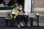 Amsterdam 24 maart 2023
Prinses Annette en een vriendin drinken kopje thee op een terras in centrum van Amsterdam.