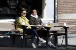 Amsterdam 24 maart 2023
Prinses Annette en een vriendin drinken kopje thee op een terras in centrum van Amsterdam.