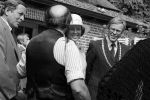 Middelbeers, Bladel, Steensel en Valkenswaard, 22 Augustus 1978
Bezoek Prinses Beatrix en Prins Claus aan de Kempen
Burgemeester v Zwieten Valkenswaard
Burgemeester Hen k Breeveld
100 jarige
Commissaris v d Koningin Jan v d Harten
Valkenier
Boeren dansengroep uit Bladel