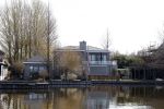 Breukeleveen 4 april 2023
Prinses Mabel bouwt een nieuw huis en heeft nog een huis daarnaast aan de Loosdrechtse plassen.