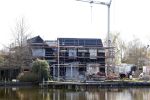 Breukeleveen 4 april 2023
Prinses Mabel bouwt een nieuw huis en heeft nog een huis daarnaast aan de Loosdrechtse plassen.