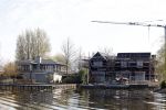 Breukeleveen 4 april 2023
Prinses Mabel bouwt een nieuw huis en heeft nog een huis daarnaast aan de Loosdrechtse plassen.