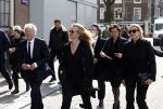 Amsterdam 15 april 2023
Herdenkingstdienst vooraf aan de begrafenis van Huub Oosterhuis in de Westertoren . Daarna gingen ze met de boot naar begraafplaats Zorgvlied. Prinses Mabel kwam met vriendin Willemijn Verloop