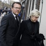 Amsterdam 15 april 2023
Herdenkingstdienst vooraf aan de begrafenis van Huub Oosterhuis in de Westertoren . Daarna gingen ze met de boot naar begraafplaats Zorgvlied. Prinses laurentien en Prins Constantijn