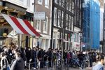 Amsterdam 3 april 2023
Quentin Tarantino signeert zijn nieuwe boek bij boekhandel Athenaeum.