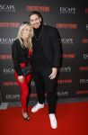 Amsterdam 30 maart 2023
Premiere show forever young in de escape.
Rico Verhoeven en zijn vriendin Naomy v Beem
