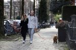 Amsterdam 15 maart 2023
Chantal Bles en Robert Doornbos wandelen met hun hond door Amsterdam zuid.
