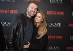 Amsterdam 30 maart 2023
Premiere show forever young in de escape.
Sabrina v Vliet met partner