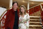 Zeist 26 maart 2023
Hans Kazan viert zijn 70e verjaardag en presenteert zijn boek. Ook krijgt hij een koninklijke onderscheiding in het Figi Theater/Hotel. Steven Kazan kwam met zijn vrouw Jamie