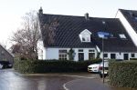 Huizen 25 maart 2023
Het huis van Tom Egbers en janke Dekker staat vol met bloemen .