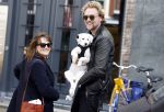 Amsterdam 27 maart 2024
Barbara Sloesen met vriend Joost Hofman en hun hondje in het centrum van amsterdam.