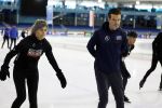 Heerenveen 24 maaart 2024
De hollandse 100 wordt dit jaar gereden in Thyalf . Aanwezig oa Prins Bernhard Prinses Annette Samuel v Vollenhoven Benjamin v Vollenhoven Prinses Margriet Mr Pieter v Vollenhoven Prins Maurits Lucas v Vollenhoven en  Prins Pieter Christiaan . Verder aanwezig Simon Keizer Bas Muijs (en vrouw) Marianne Timmer Benjamin Aslan Joy Beune Eduard Schaepman met zijn zoon en Rob Kamphues met vriendin.