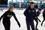Heerenveen 24 maaart 2024
De hollandse 100 wordt dit jaar gereden in Thyalf . Aanwezig oa Prins Bernhard Prinses Annette Samuel v Vollenhoven Benjamin v Vollenhoven Prinses Margriet Mr Pieter v Vollenhoven Prins Maurits Lucas v Vollenhoven en  Prins Pieter Christiaan . Verder aanwezig Simon Keizer Bas Muijs (en vrouw) Marianne Timmer Benjamin Aslan Joy Beune Eduard Schaepman met zijn zoon en Rob Kamphues met vriendin.